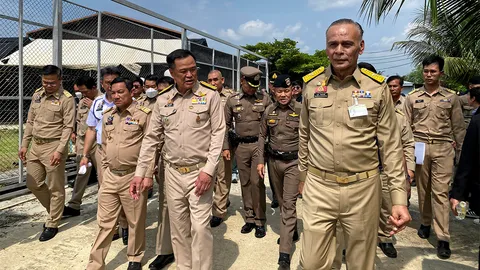 "มท.1-ชาดา" ดูบ่อนไก่ ชี้ "เล่นพนัน" ได้ถูกกฎหมาย แต่ผู้ว่าฯ สั่งปิดไปแล้ว