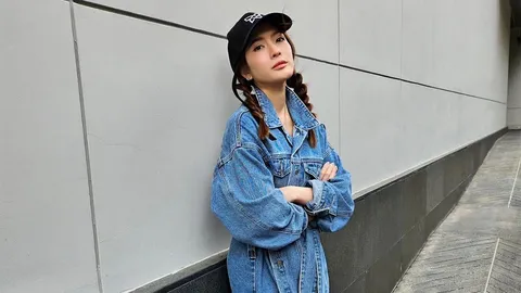 สวยสตรองของแท้! "แอฟ-ทักษอร" กลับมาทำหน้าที่พิธีกรทันที หลังเสร็จพิธีการงานศพคุณพ่อ