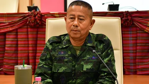 "บิ๊กดุล" ส่ง ทหารช่าง พล.6 สร้างสะพานช่วย ปชช.หลังน้ำซัดถนนถูกตัดขาด