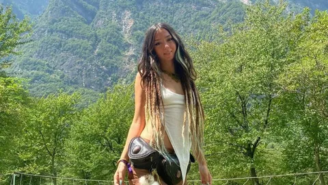 แม่นทท.สาวเยอรมนีที่ถูกกลุ่มฮามาสแห่รอบเมือง โพสต์คลิปยืนยันลูกสาวยังไม่ตาย