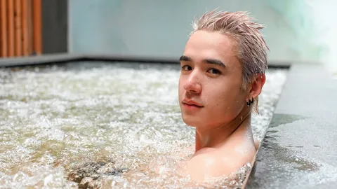 คุณพ่อป้ายแดง "นิว ชัยพล" ย้อนเล่าถึงพรหมลิขิตรักกับคุณภรรยา