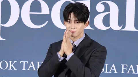 แทคยอน 2PM ทำฮอตเทสใจสั่น โชว์ความน่ารักพร้อมอ้อนแฟนไทย "คิดถึงมากๆ" 