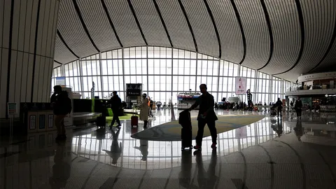 จีนหวั่นจารกรรม คุมเดินทางต่างประเทศ