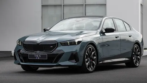 ราคา BMW i5 เริ่มต้น 4.9 ล้าน รถยนต์ไฟฟ้ารุ่นแรกของตระกูลซีรีส์ 5