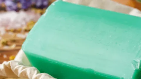 อย. เตือนอย่าหลงเชื่อ "สบู่" ยี่ห้อดังในโซเชียล มีการโฆษณาอ้างสรรพคุณเกินจริง