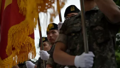 ศาลรัฐธรรมนูญเกาหลีใต้ยืนยันกฎหมาย ห้ามทหารเพศเดียวกันมีความสัมพันธ์