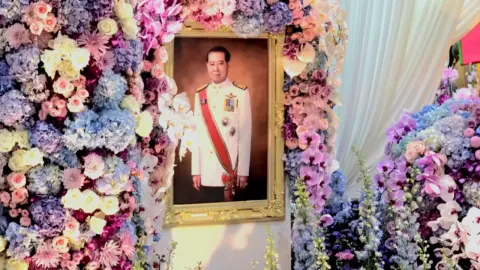 ปิดตำนาน "กำนันเซี้ย" เจ้าพ่อตะวันตก จัดพิธีศพหลังเสียชีวิต 3 ปี