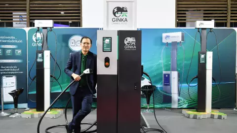 พาไปดู GINKA Charge Point สถานีชาร์จรถอีวี แบบ DC แบตเตอรี่เต็มไว