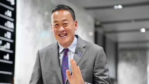 ถุงเท้าหลากสี "นายกฯเศรษฐา" ในสายตากูรูแฟชั่น