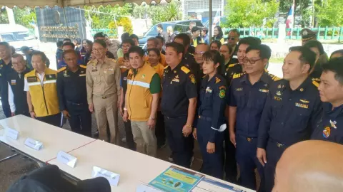 รมว.เกษตรฯ ไปกาญจนบุรี ย้ำเร่งแก้ปัญหายางเถื่อน มั่นใจราคายางพาราไทยจะสูงขึ้น