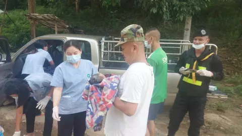 สาวกะเหรี่ยงสุดอั้น ลงดอย 80 กม. จอดหน้าด่าน ทหารพรานทำคลอดให้ปลอดภัย (คลิป)