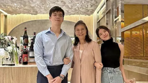 “ออกม๊า!!”