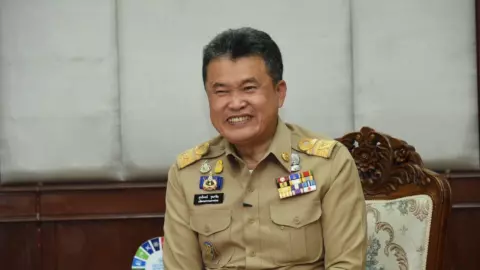 มหาดไทย มอบชุดลูกเสือ เนตรนารีให้นักเรียนกลุ่มเป้าหมายแล้ว 3.3 หมื่นราย