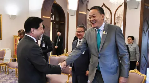 จีนไฟเขียวรับโคไทยไม่ต้องผ่านด่านกักกันลาว ส่วนเรือดำน้ำ นายกฯ ขอรอข้อสรุปก่อน