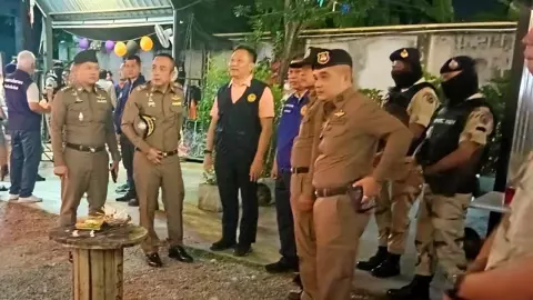 ใครละเลย