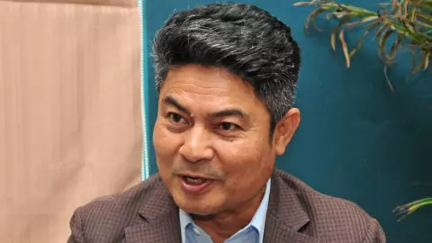 "พงศ์สินธุ์" ปฏิเสธ "เทพไท" ยังไม่ได้ปล่อยตัว 5 พ.ย. เคยขอพักโทษแต่ถูกปัดทิ้ง