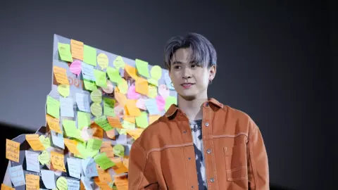 เหล่าทไวไลท์ฟินจัดระดับพิกเซลในงานแฟนมีต แจ๊คกี้ จักริน