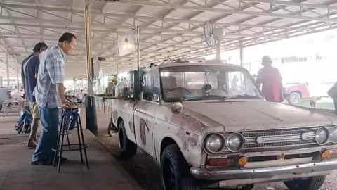 สาวปราจีนฯ นำกระบะเก่าเปิดท้ายขายกาแฟคลาสสิกสะดุดตา กาแฟคั่วบดเอง ขายไม่แพง