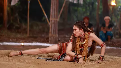 "แก้ม-ญาณิศา" รีดหมดพลัง รำบูชายัญ โชว์ลีลาอ่อนช้อยเข้มขลังใน "มนตราฟ้าฟื้น"