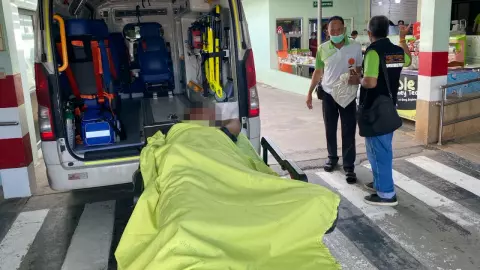 ส่งพ่อเด็กสามพี่น้อง ยกลูกให้คนอื่นเลี้ยง บำบัดอาการติดยา เผยมีเมีย 4 ลูก 8