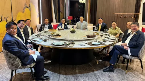 “ภูมิธรรม” เผย บรรยากาศดี ดินเนอร์ พรรคร่วมฯ-"เศรษฐา-อิ๊งค์" แบ่งงานชัด