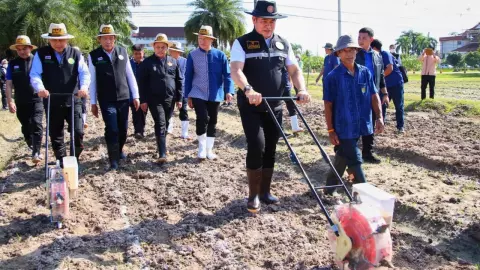 "ธรรมนัส" แจ้งข่าวดี นบข.ไฟเขียวจ่ายไร่ละพันให้ชาวนา 4.68 ล้าน