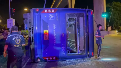 "ไทยสมายล์บัส" เผยสาเหตุ "รถเมล์สาย 113" พลิกตะแคง พร้อมดูแลผู้บาดเจ็บทุกราย