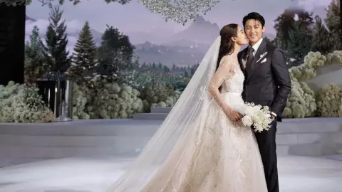 เผยโฉมหน้าแม่สื่อผู้ที่ทำให้ หมาก ปริญ-คิมเบอร์ลี่ คบกันจนวันแต่งงาน