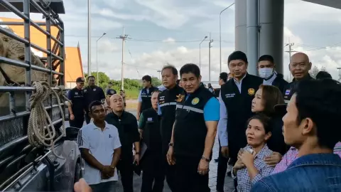 รมว.เกษตรฯ ไปด่านสิงขรเล็งยกระดับเป็นด่านถาวร กำชับปราบสินค้าเกษตรเถื่อนจริงจัง