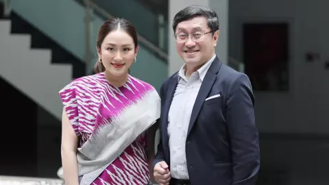 “ซอฟต์พาวเวอร์” เพื่อไทย “ไหว้ครู” สวย...รอดู “ชกจริง”!