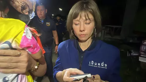 เดือด มูลนิธิเป็นหนึ่ง บุกช่วย ด.ญ.ลูกครึ่ง ถูกนำมา "ขัดดอก" กับเจ้าหนี้แม่ 