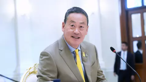 “เศรษฐา” มอบเงินเดือน-เงินประจำตำแหน่งให้อีก 4 มูลนิธิ ช่วยกลุ่มเปราะบาง