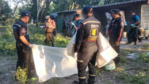 หนุ่มจิตเภท ฆ่าสยองพ่อพิการ ใช้วอล์กเกอร์ช่วยเดินฟาดแล้วจุดไฟเผา