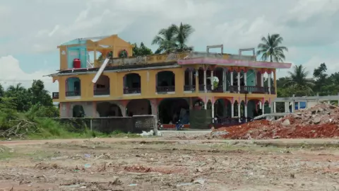 ชาวบ้านมูโนะ ส่งทนายเรียกค่าสินไหม เจ้าของโกดังพลุบึม กว่า 300 ล้านบาท