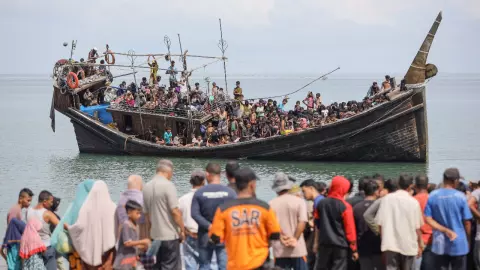 โรฮีนจา 1,000 คน ทะลักเข้าอาเจะห์ของอินโดฯ หลังลี้ภัยจากค่ายพักพิงบังกลาเทศที่แน่นขนัด