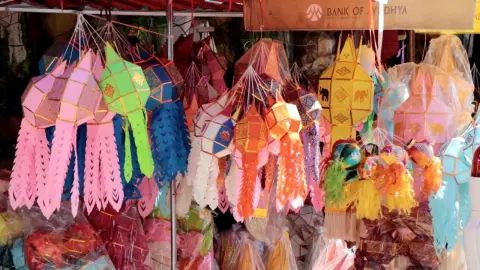 ยี่เป็งไม่ช่วย ธุรกิจผลิตโคมล้านนาหงอย ยอดขายลดกว่า 50% ลูกค้าหลักงดออเดอร์