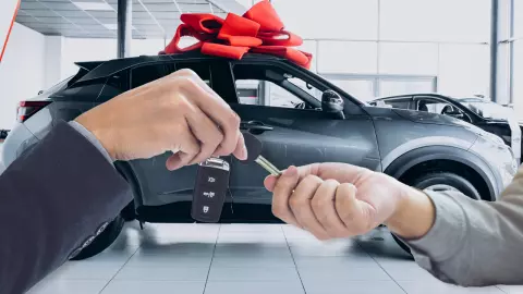 ฤกษ์ออกรถ ธ.ค. 2566 หมอช้าง เผยฤกษ์ดีออกรถวันไหนและวันที่ควรเลี่ยง 