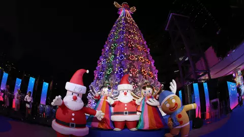 เอ็ม ดิสทริค ฉลองความสุขส่งท้ายปีสุดยิ่งใหญ่