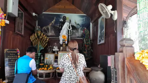 ผัวเมีย แรงงานไทยในอิสราเอล ขอพร "พ่อปู่ศรีสุทโธ" ล้วงไหได้เลขเด็ดงวดนี้