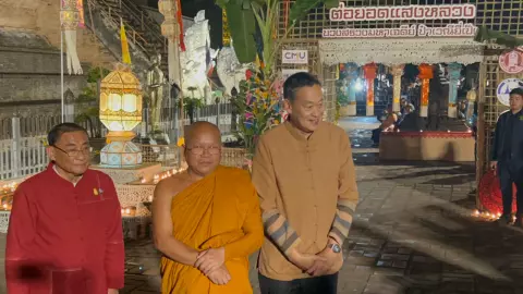 “เศรษฐา“ บวงสรวงมหาเจดีย์หลวง สักการะหลวงพ่อสมปรารถนา ขอพร ให้บ้านเมืองสงบ 