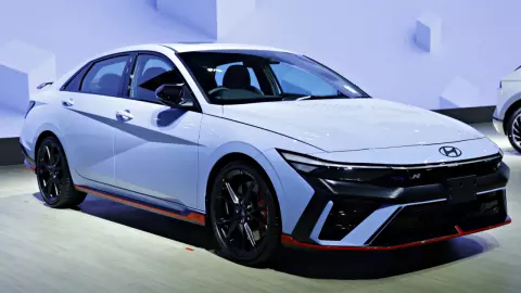 จากสนามสู่ถนน Hyundai Elantra N ตัวจี๊ด ช่วงล่างไฟฟ้าปรับแต่งได้ เข้าโค้งมัน