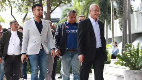 ศาล ตัดสิน จำคุก-ปรับเงิน 6 แกนนำ กปปส.คดีกบฏ ขับไล่รัฐบาลยิ่งลักษณ์ 