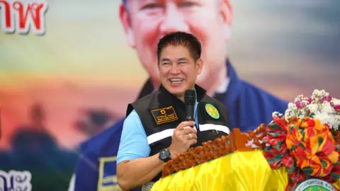 "ธรรมนัส" ส่งเสริมการผลิตเมล็ดพันธุ์ข้าวคุณภาพดี สร้างรายได้อย่างยั่งยืน