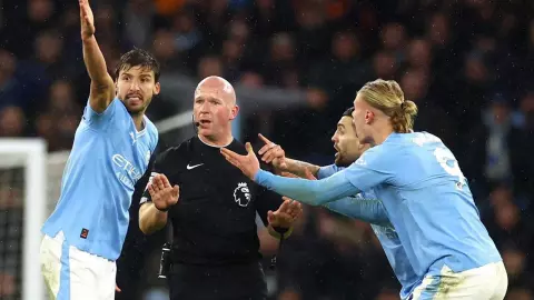 ใครก็ทำอะไรไม่ได้ "เปาฉาว" ที่เป่าให้ฟาวล์ "กรีลิช" ตอนหลุดเดี่ยว ได้ทำหน้าที่ต่อ คู่ทีมใหญ่พุธนี้