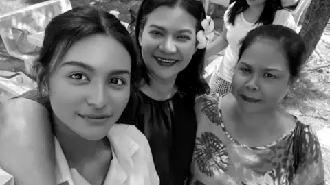 สลด ทัวร์มรณะคร่า 14 ศพ แม่พาลูกสาวดาวติ๊กต่อกสอบสัมภาษณ์ เสียชีวิตทั้งคู่ 