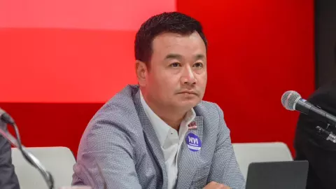 “สรวงศ์” ชงตั้ง กมธ.ก่อนยื่นกฎหมายนิรโทษ “สุดาวรรณ” แจกกางเกงแมว งานสัมมนาเพื่อไทย