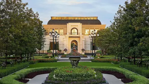 โก้หรูเหนือระดับสไตล์ฝรั่งเศส "แสนสิริ" เบอร์หนึ่งผู้นำลักชัวรี