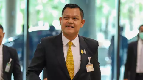 ธนกร จี้ DSI เร่งสางคดีแชร์ Forex-3D จับตัวการใหญ่ยึดทรัพย์ชดใช้ผู้เสียหาย