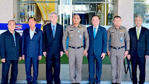 มอบถุงปันสุข 1,000 ชุด เพื่อนำไปช่วยเหลือประชาชน ที่กองบังคับการปราบปราม 