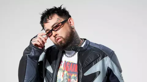 “URBOYTJ” เสิร์ฟอัลบั้ม URMAN สะดวกฟังเพลงแบบไหนก็จัดให้ ฝันมีคอนเสิร์ตใหญ่